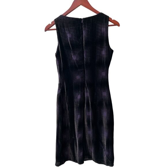 BCBGMAXAZRIA Sleeveless Sheath Dress Deep Purple Velvet 2 - Picture 5 of 6